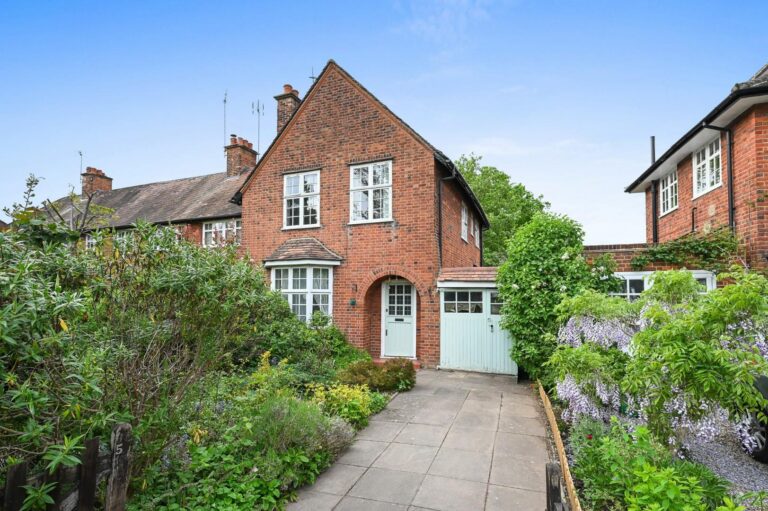 Meadvale Road Ealing W5, W5