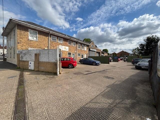 Gore Road, Burnham, SL1