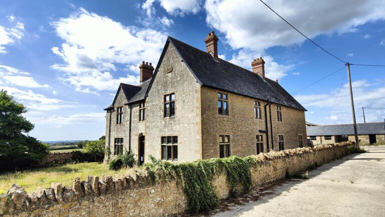 Sandford Orcas, DT9