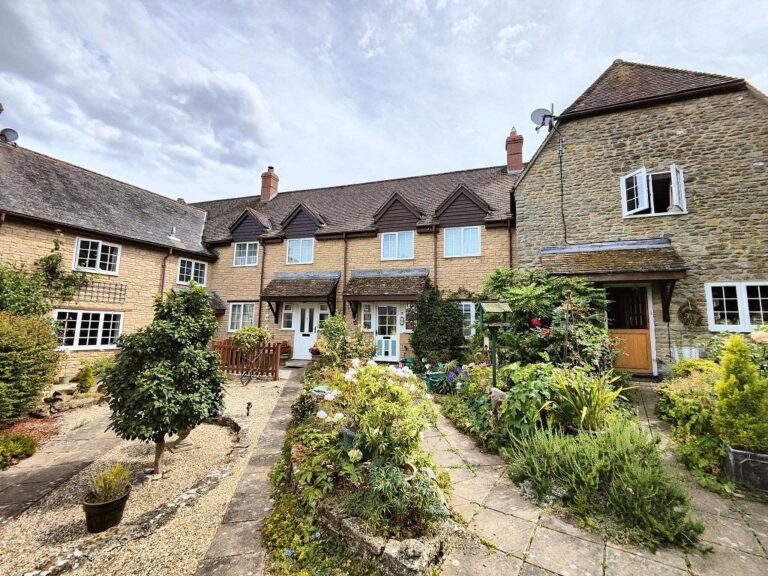 Bower Court Yetminster, DT9