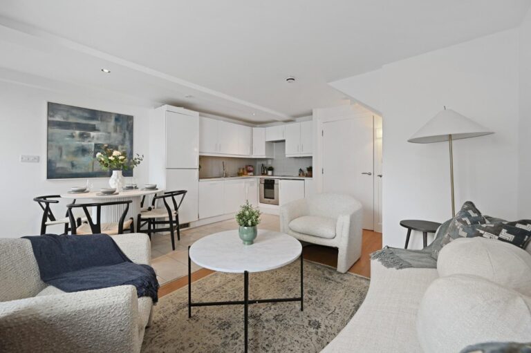 Horn Lane, Acton, W3