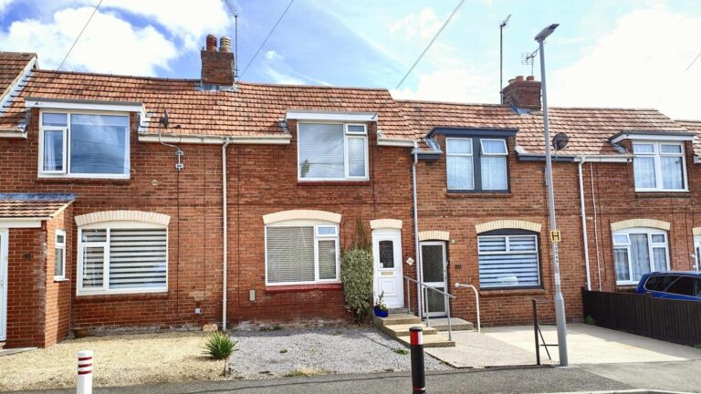 Simons Road, Sherborne, DT9